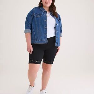 2/$20 - 2X - Pennington’s Black Biker - Exercise Shorts with Eyelet Hem Design